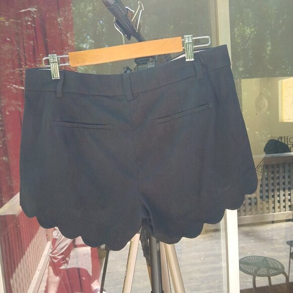 J Crew ** Black Linen/Cotton Scalloped Hem Shorts Super Cute! Sz 6 - Picture 2 of 6